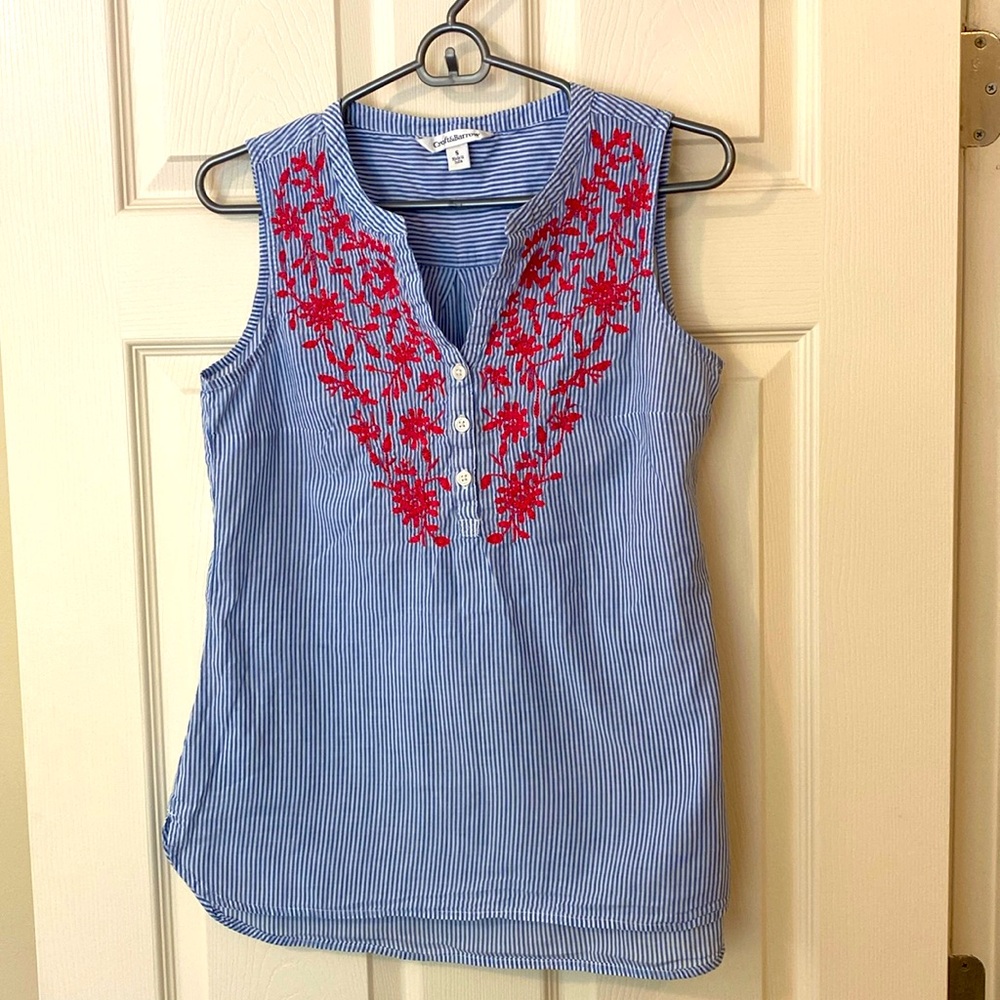 Croft and & Barrow Embroidered Top